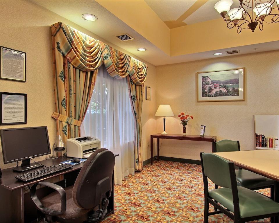 Comfort Suites Airport Jacksonville Exterior foto