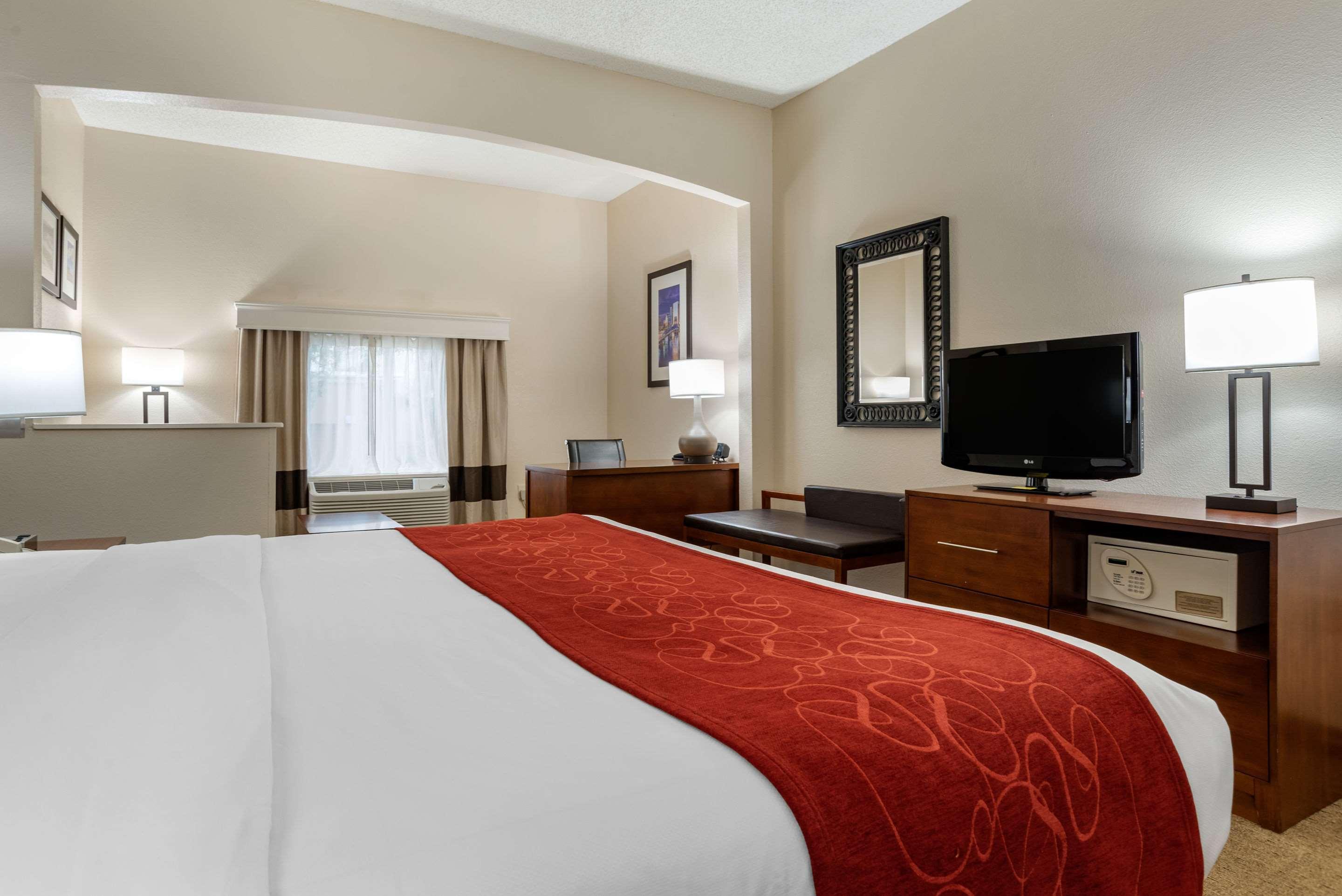 Comfort Suites Airport Jacksonville Exterior foto