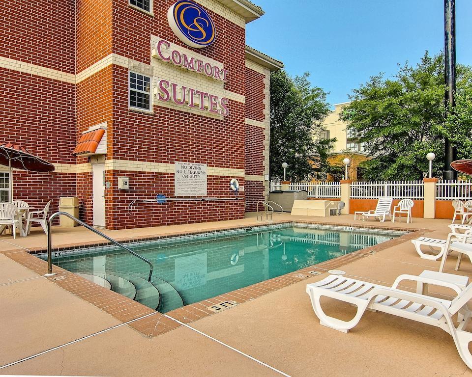 Comfort Suites Airport Jacksonville Exterior foto