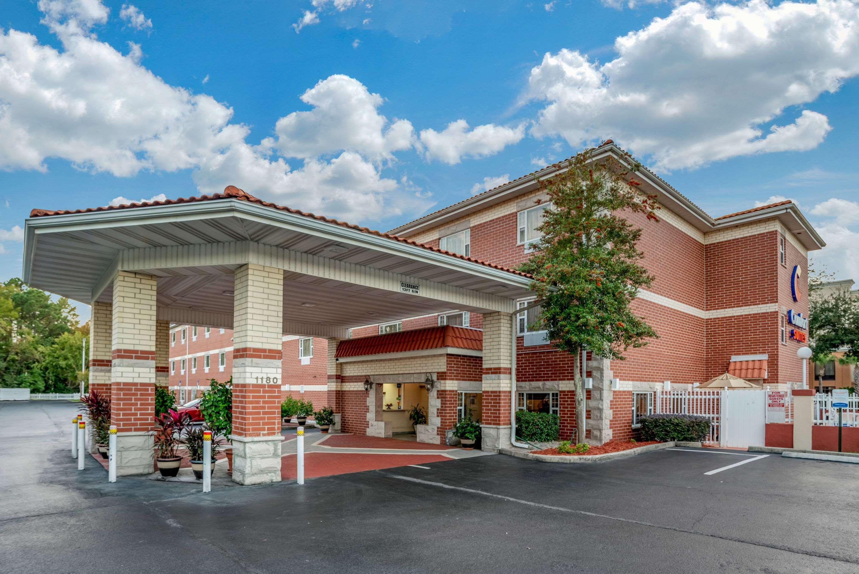 Comfort Suites Airport Jacksonville Exterior foto
