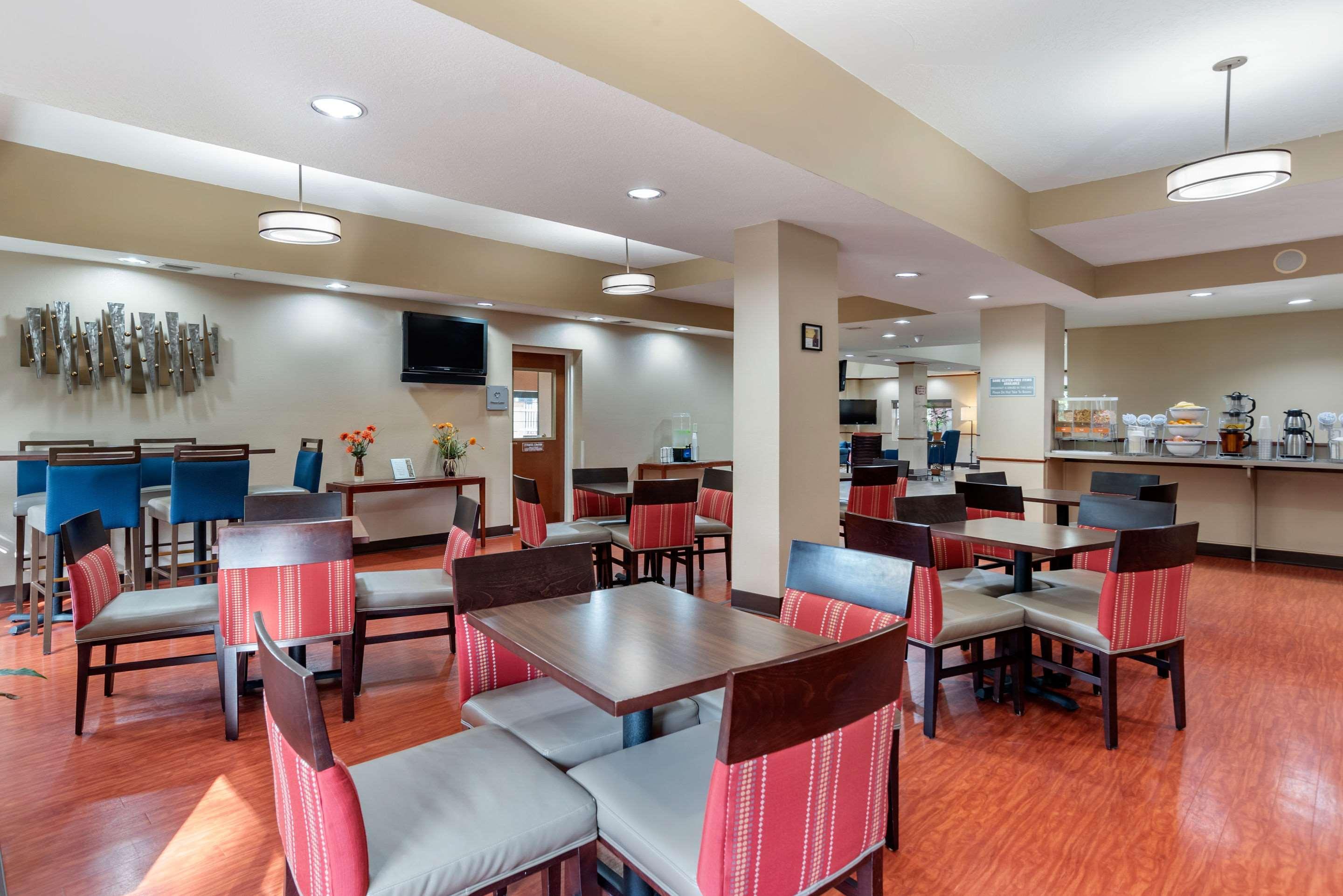 Comfort Suites Airport Jacksonville Exterior foto