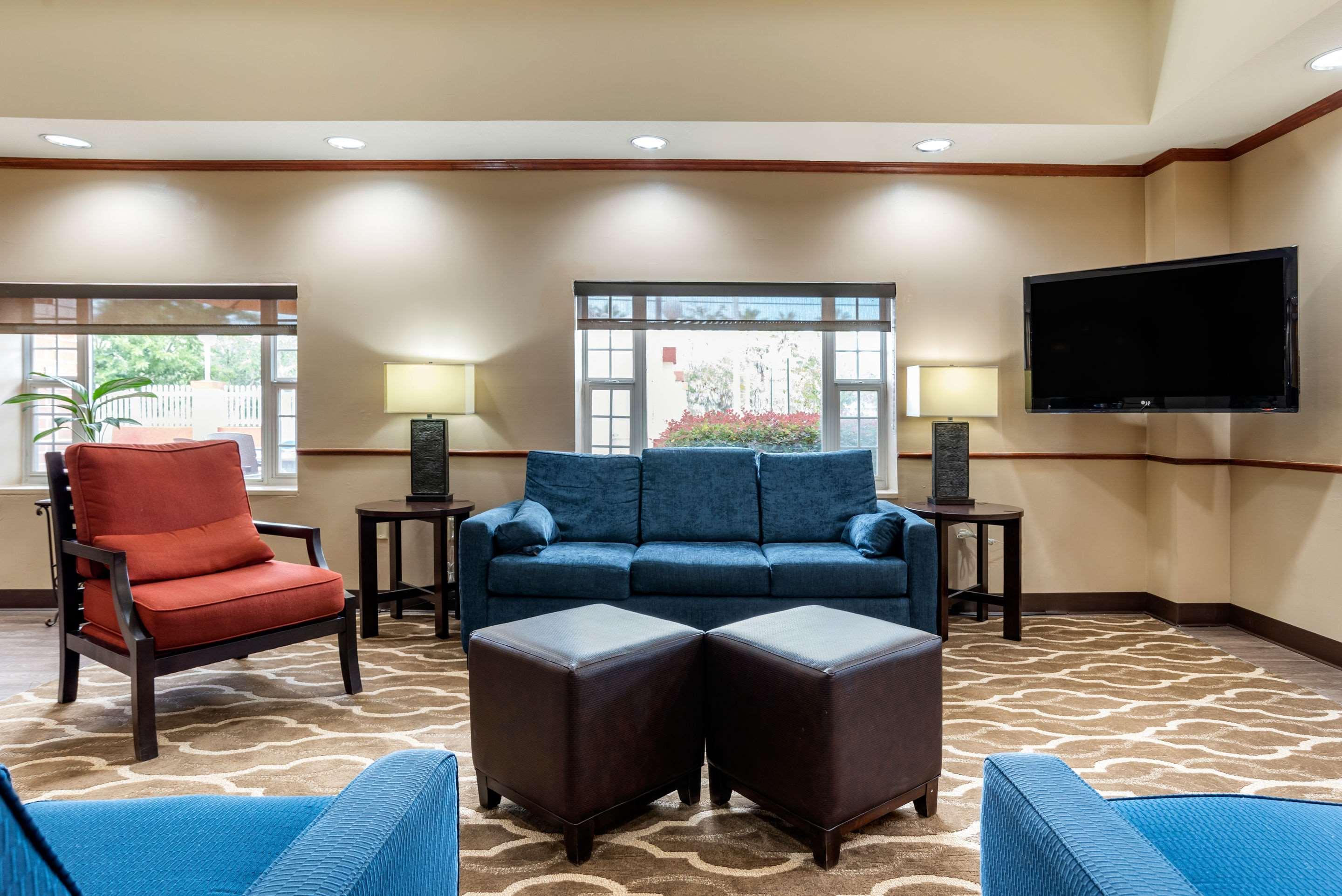 Comfort Suites Airport Jacksonville Exterior foto